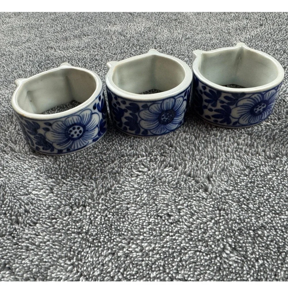 Vintage Blue White Ceramic Cat Head Napkin Rings Set of 3 Floral‎ Chinoiserie
